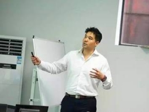 Chief expert of the China Flooring Association, Mr. Liu